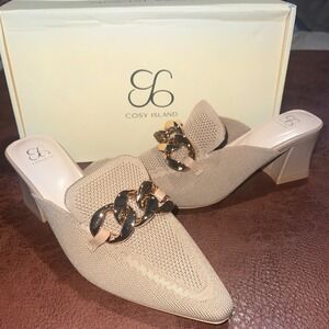 COSY ISLAND  Tan Knit Mule Heels Pointed Toe Gold Chain Accent Size 6.5 NIB